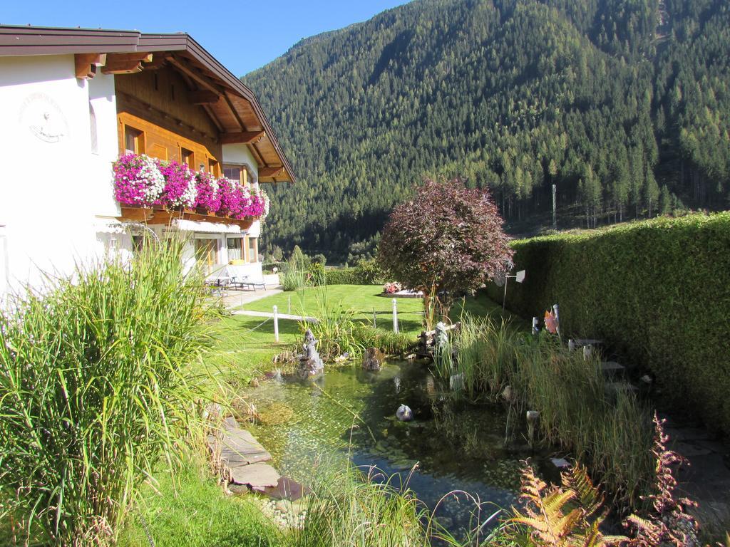Haus Egger Lägenhet Neustift im Stubaital Rum bild